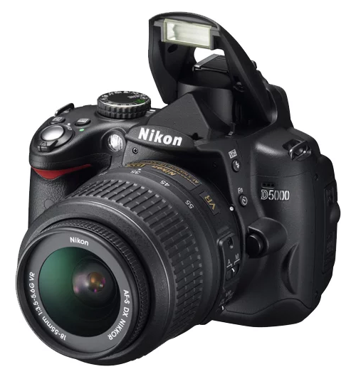 Выключается фотоаппарат на Nikon D5000 Kit