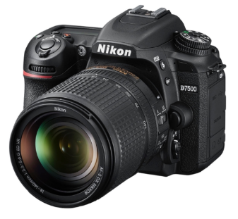Выключается фотоаппарат на Nikon D7500