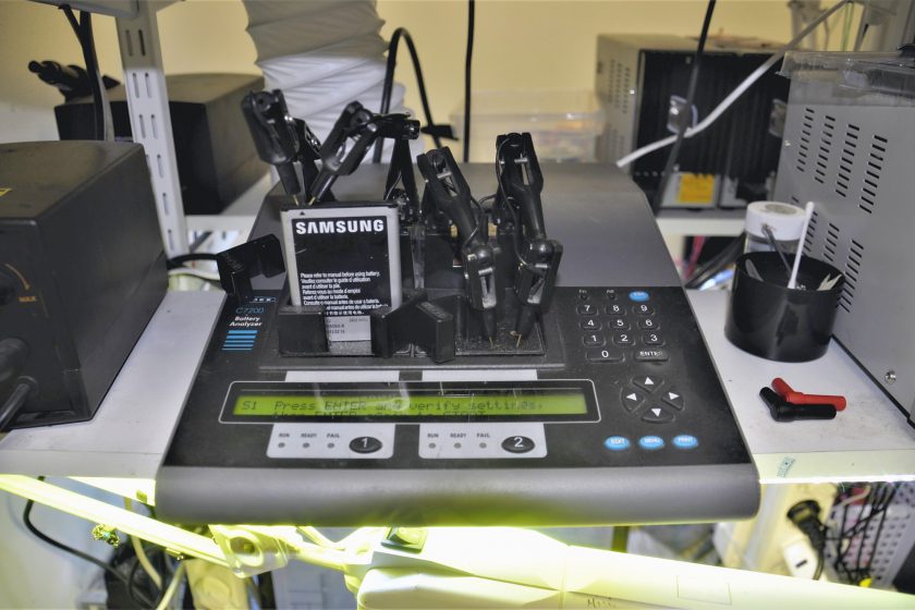 Анализатор аккумуляторов Cadex C7200