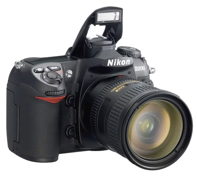Фотоаппарат не фокусирует на Nikon D200 Kit