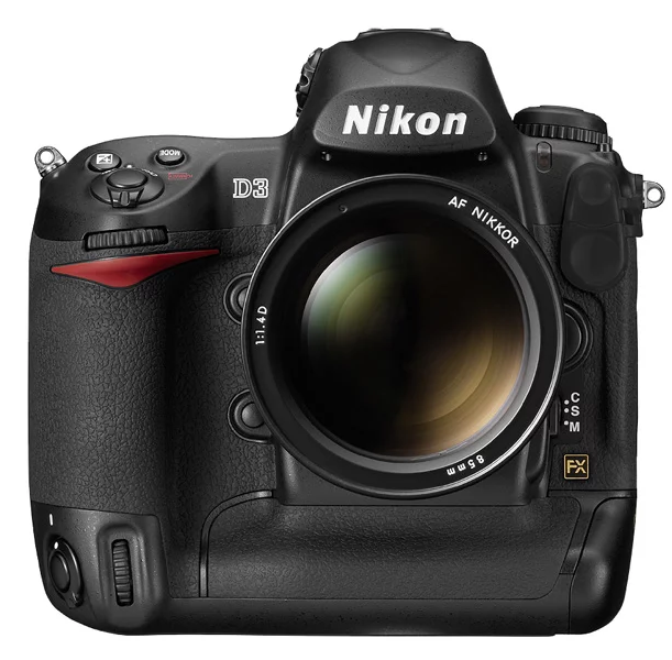 Выключается фотоаппарат на Nikon D3 Kit
