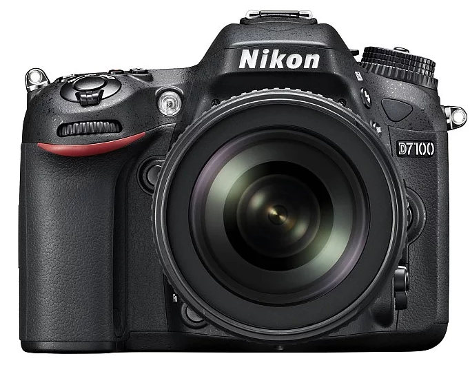 Выключается фотоаппарат на Nikon D7100 Kit
