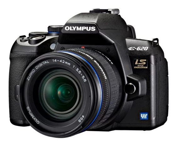 Выключается фотоаппарат на Olympus E-620 Kit