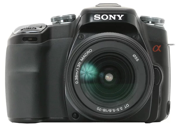 Выключается фотоаппарат на Sony Alpha DSLR-A100 Kit