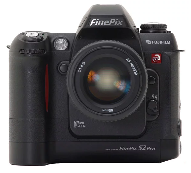 Выключается фотоаппарат на Fujifilm FinePix S2 Pro Kit
